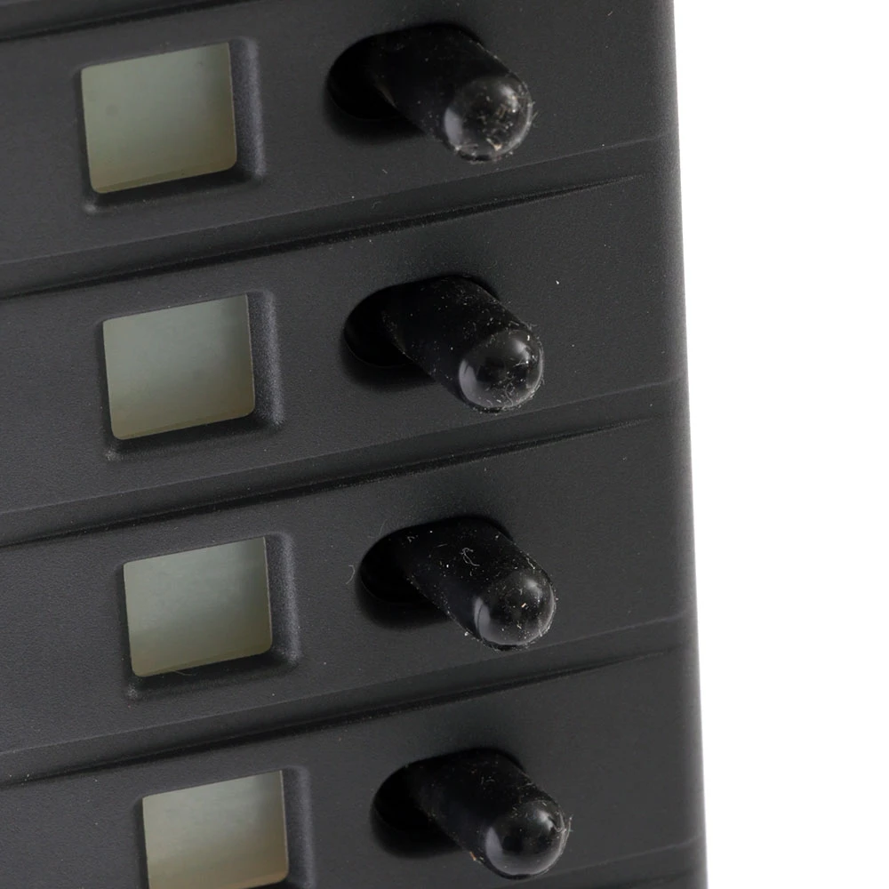 Connex 8 Way Backlit Marine Switch Panel 5 Connex 8 Way Backlit Marine Switch Panel - Image 3